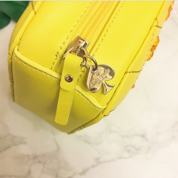 Kate Spade Pineapple Novelty Crossbody Purse - Picture 3 of 7